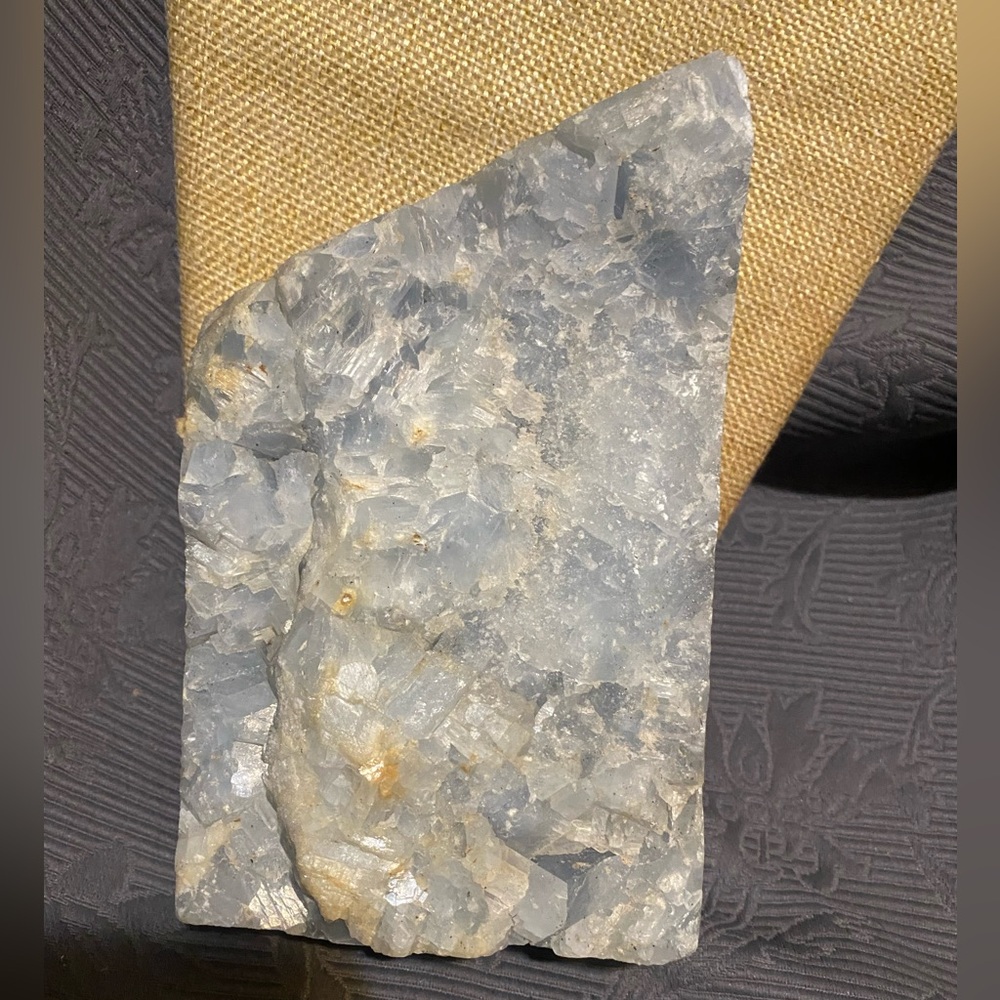 Mineral stone